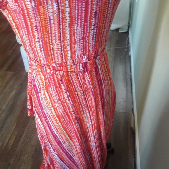 Dress - Picture 4 of 4